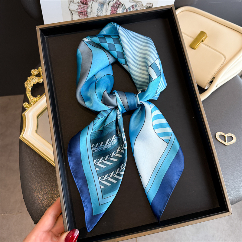 2026 New Geometry Print Silk S - Ascot Neck Scarf avis et prix