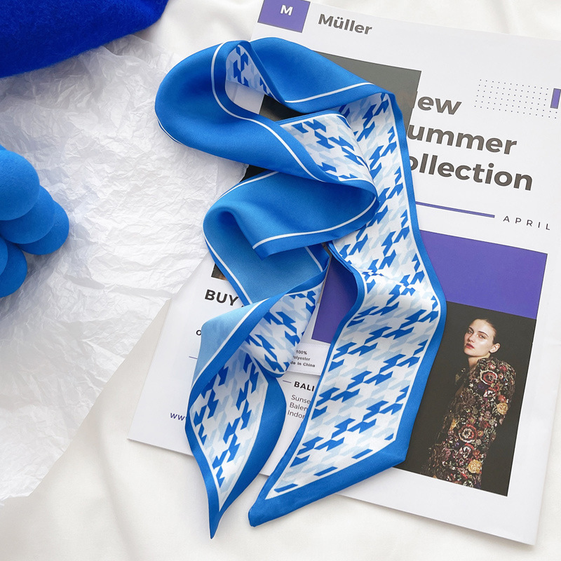Klein blue silk scarf new chec - Bandana Cotton avis et prix